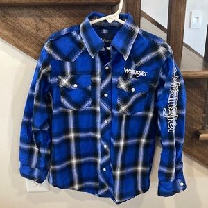 NWOT Wrangler Long Sleeve Pearl Snap